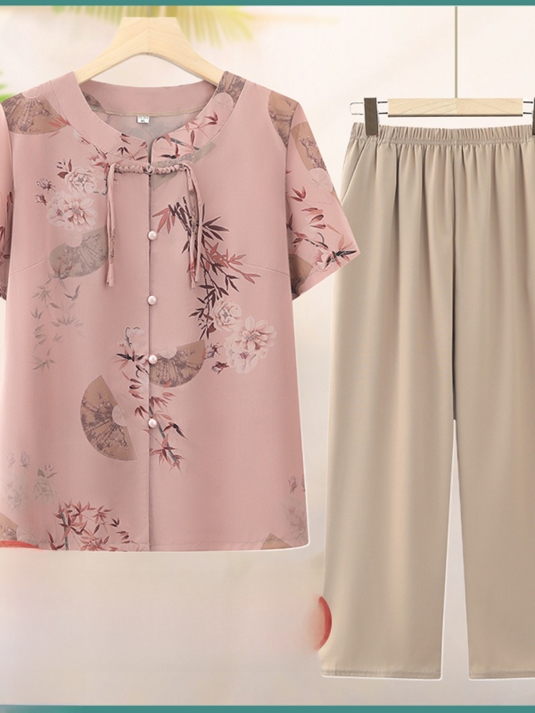 Summer Clothing Over 60 - Orta Yaşlı ve Yaşlı Kadınlar için